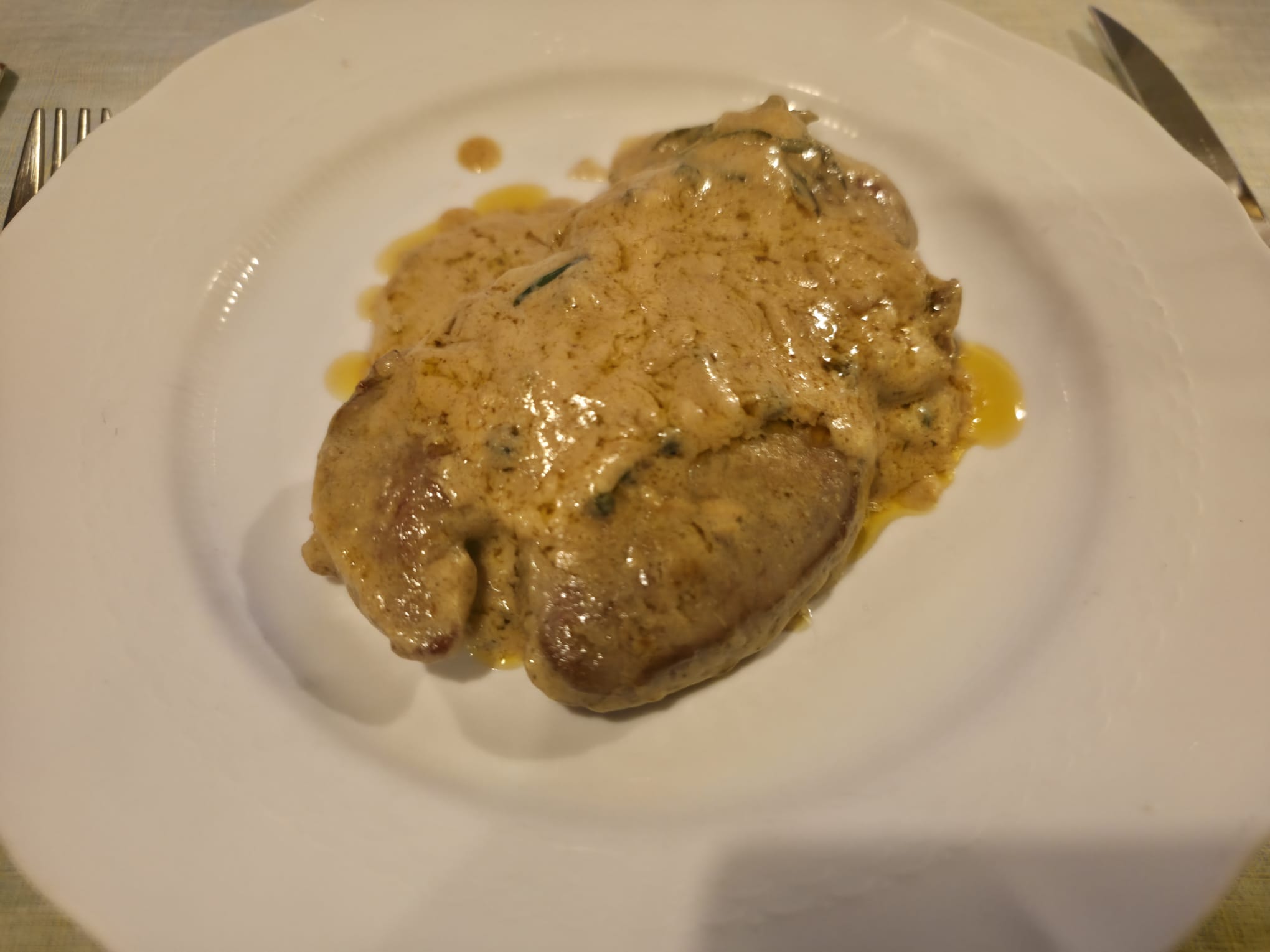 Filetto alla Voronoff servito con salsa